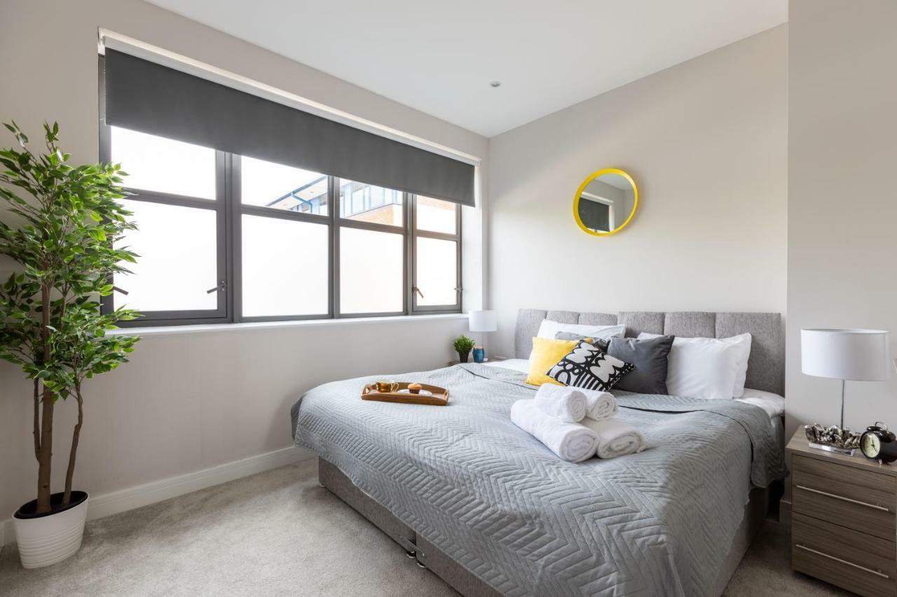 Homely - Watford Premier Apartments المظهر الخارجي الصورة