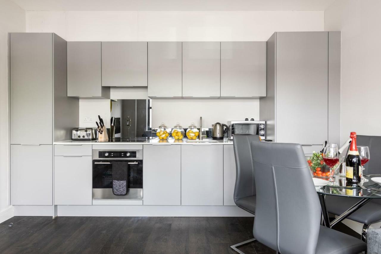 Homely - Watford Premier Apartments المظهر الخارجي الصورة